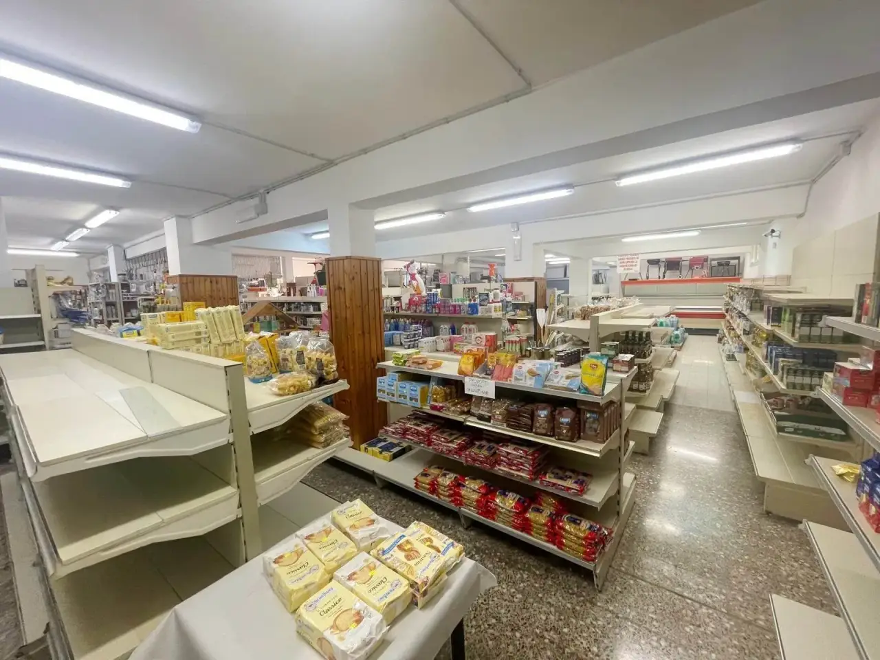 Negozio in , Ostuni, {3} - Foto 2