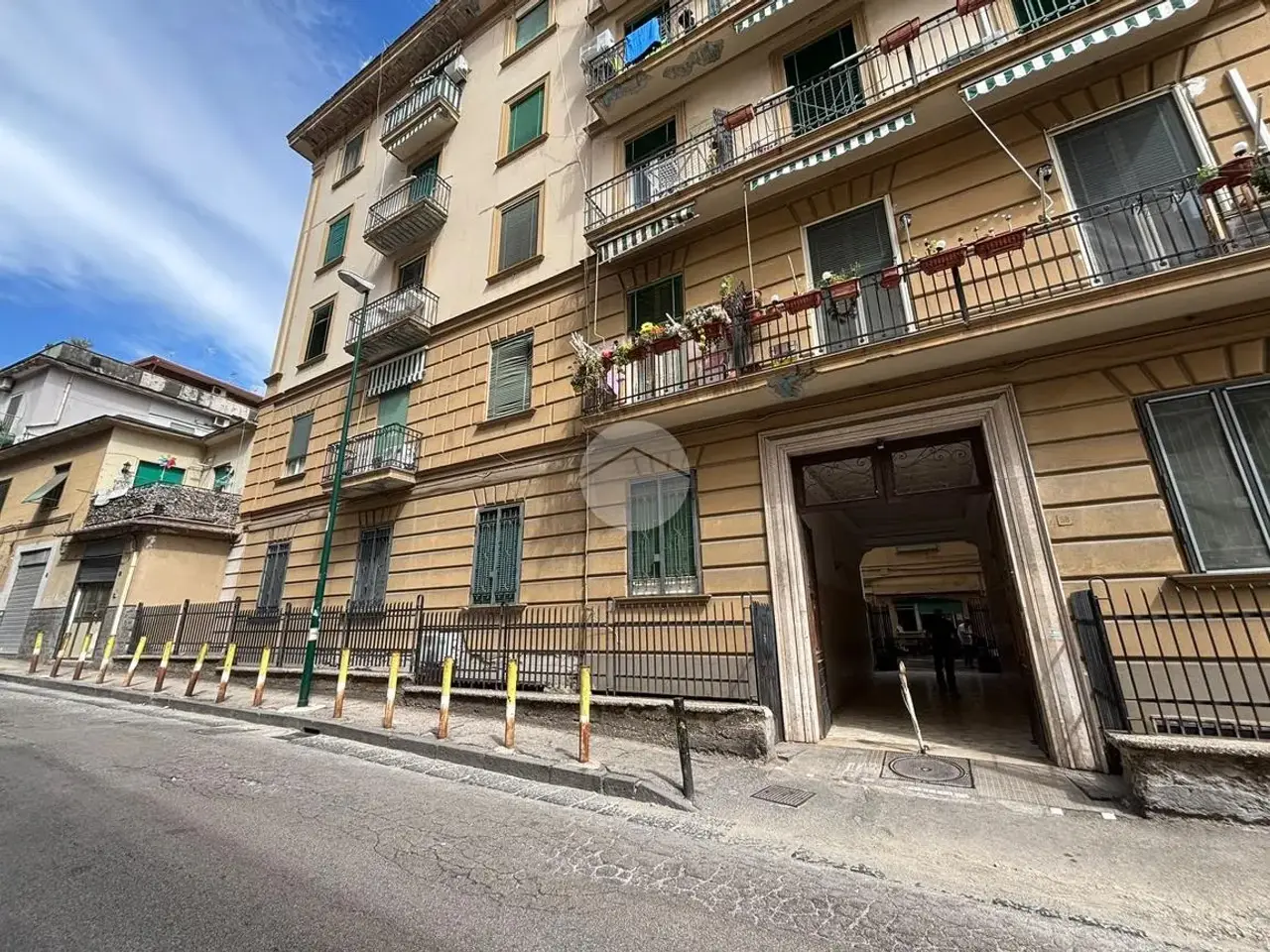 Magazzino in Via Michele Guadagno 58, Napoli, {3} - Foto 1