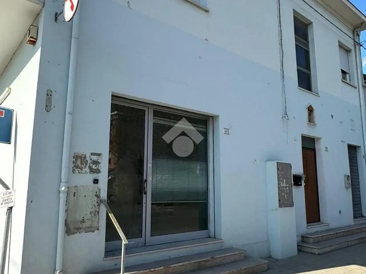 Negozio in Via Marecchiese 413, Rimini, {3} - Foto 2