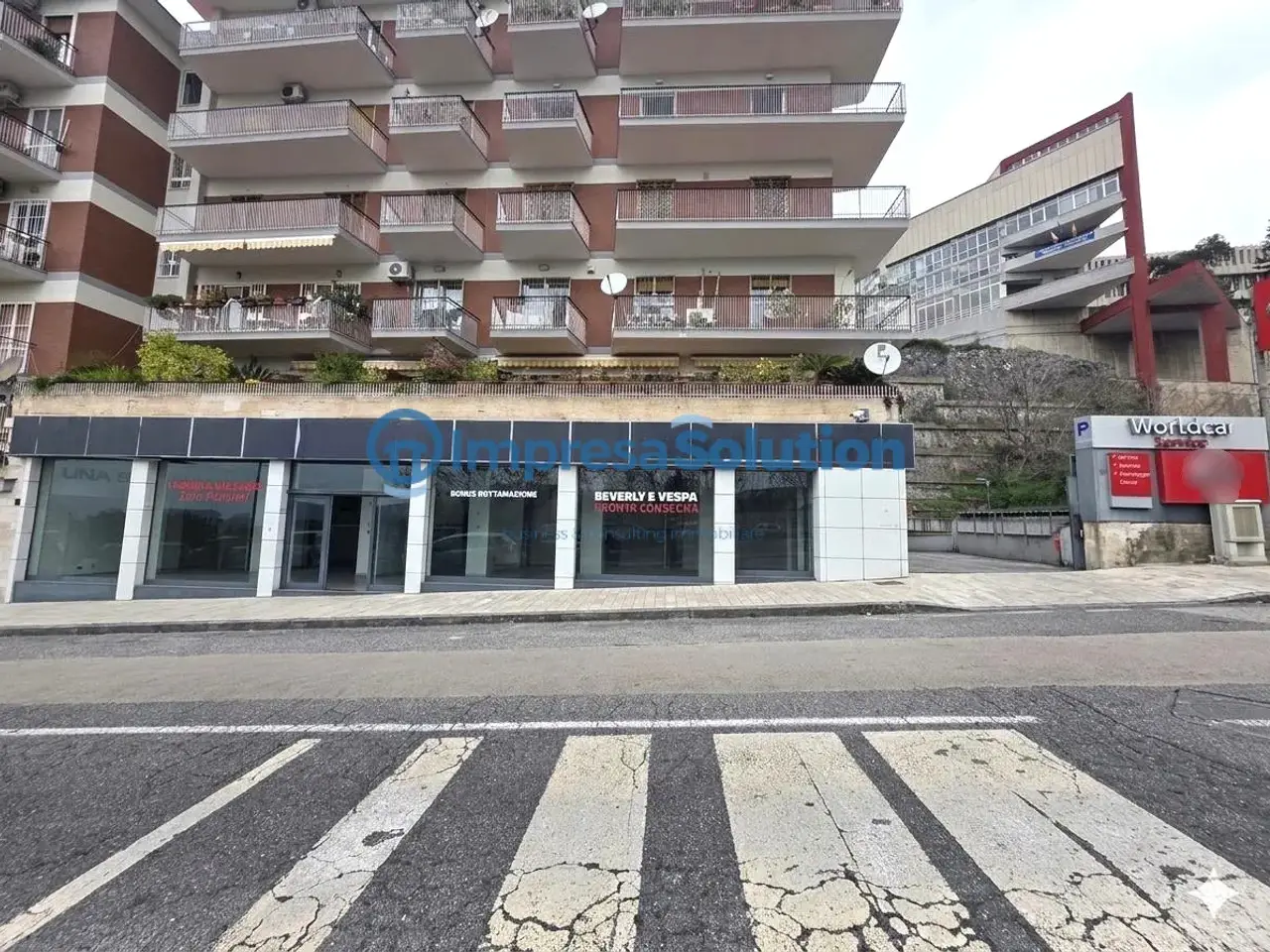 Negozio in Via Michelangelo da Caravaggio, Napoli, {3} - Foto 1
