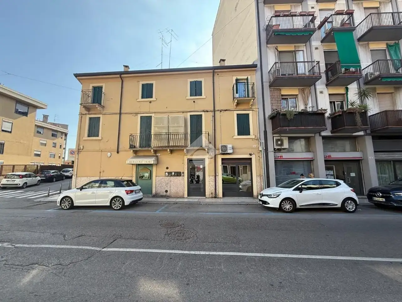 Ufficio in Via Carmelitani Scalzi 14, Verona, {3} - Foto 2