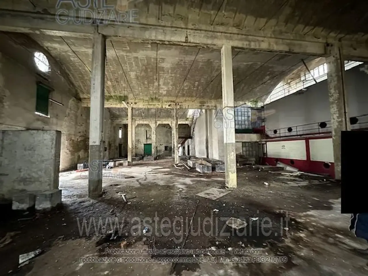 Capannone in Via Vecchia Provinciale Lucchese, 51030 Stazione Masotti Pt, Italia 51030, Serravalle Pistoiese, {3} - Foto 1