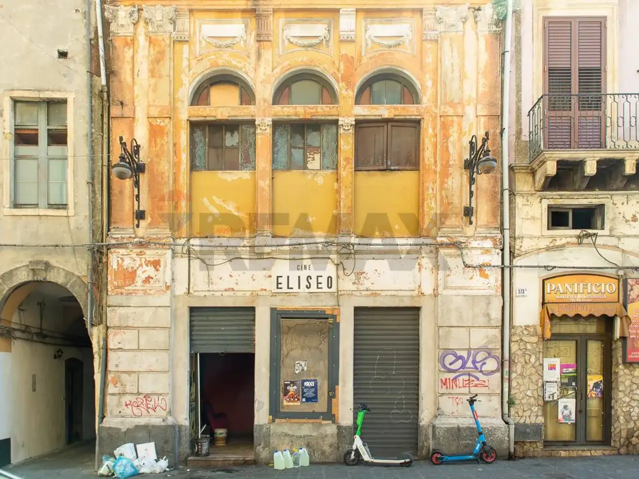 Negozio in Via Giuseppe Garibaldi 271, Catania, {3} - Foto 1