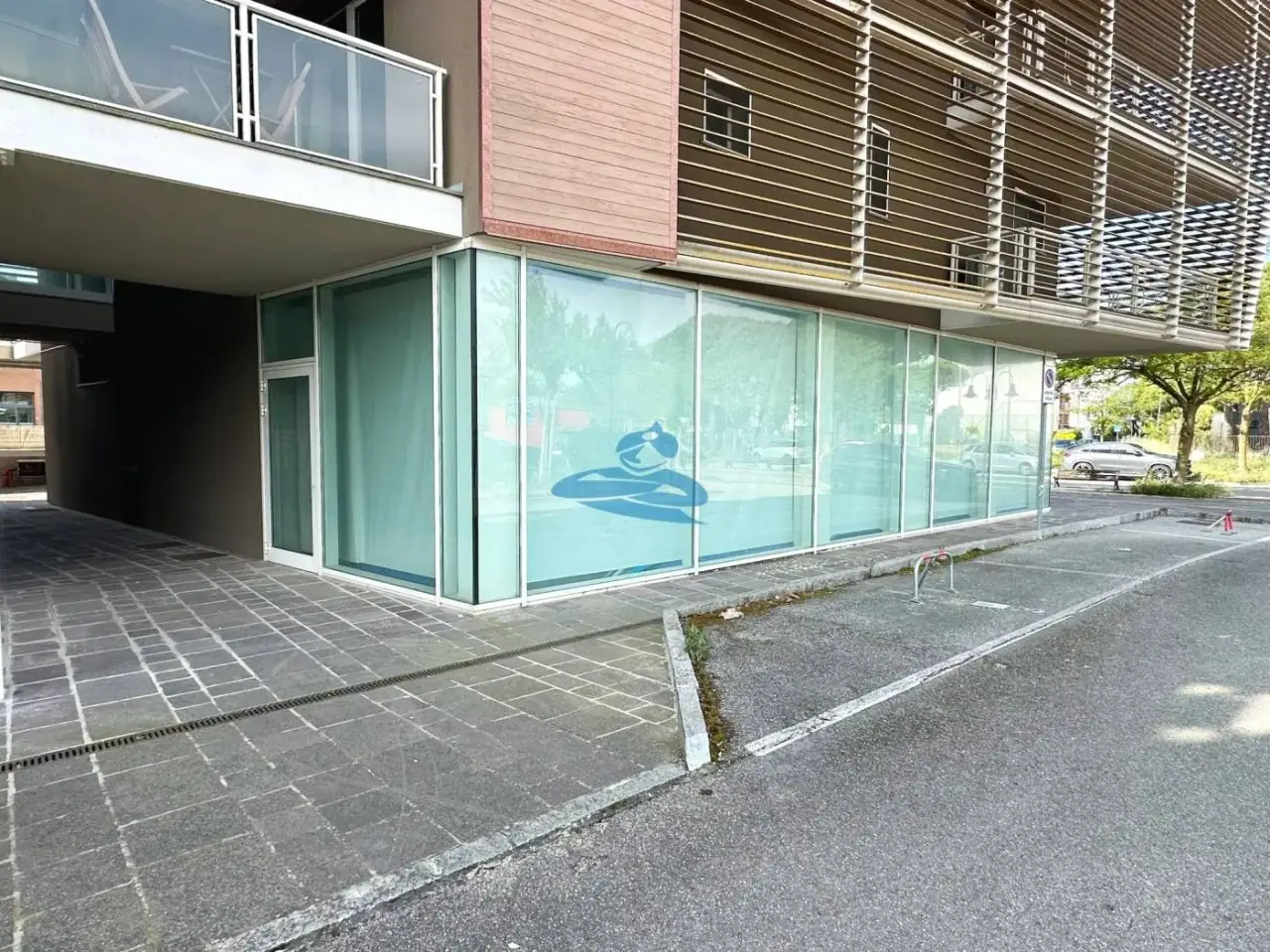 Locale commerciale in Viale Lungomare 37, Ravenna, {3} - Foto 1