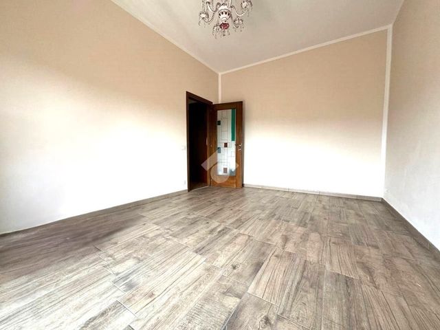 4-room flat in Viale Luigi Einaudi, Tortona - Photo 1