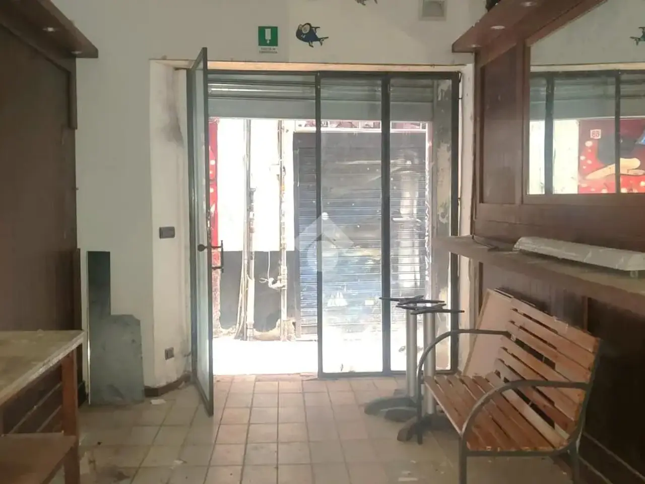 Negozio in Via di San Bernardo, Genova, {3} - Foto 2