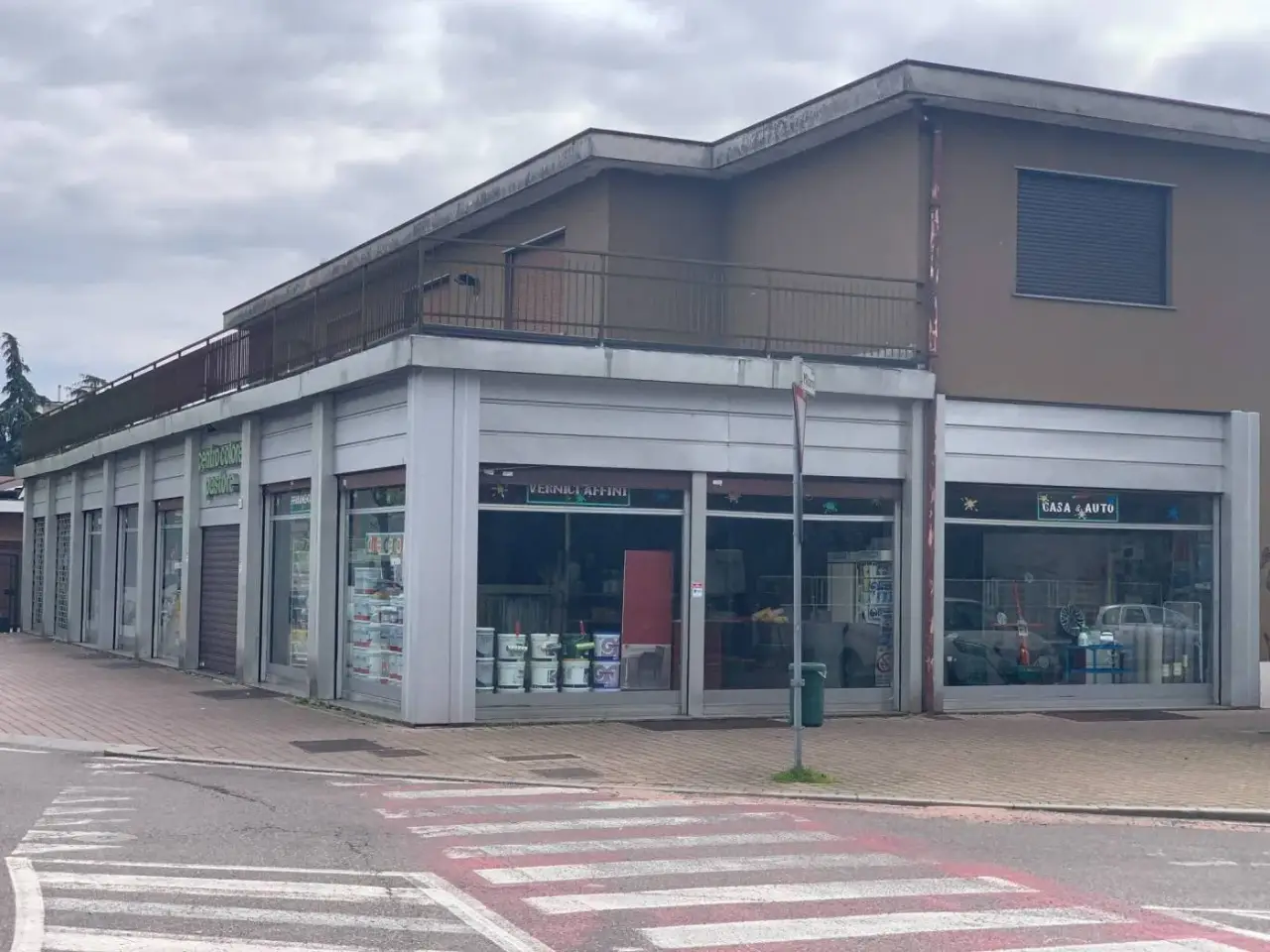 Locale commerciale in , Rozzano, {3} - Foto 1