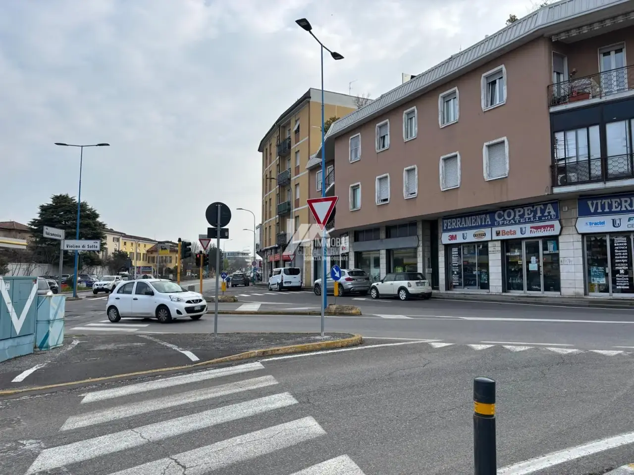 Parcheggio chiuso in Via Valcamonica, Brescia, {3} - Foto 1