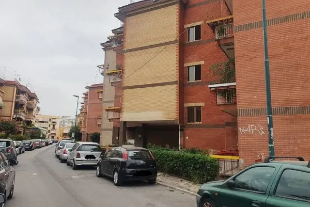 Vierzimmerwohnung in Via Scacciapensieri 8, Pompei - Foto 1