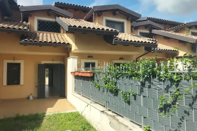 Villa a schiera in Via delle Calcare 23, Rocca di Papa - Foto 1