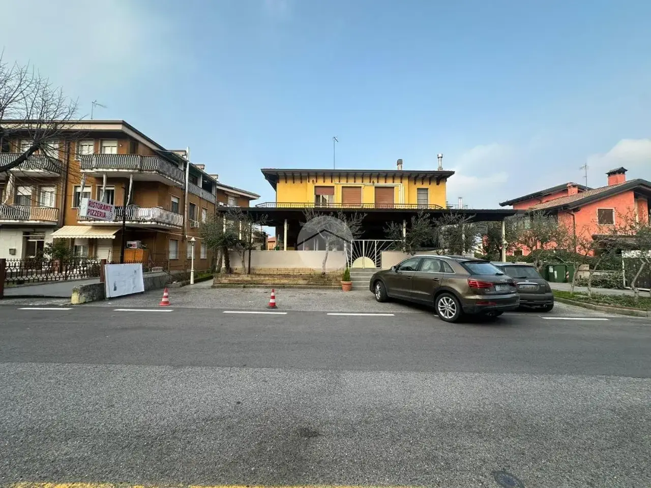Palazzina commerciale in Via Palladio 5, Peschiera Del Garda, {3} - Foto 1