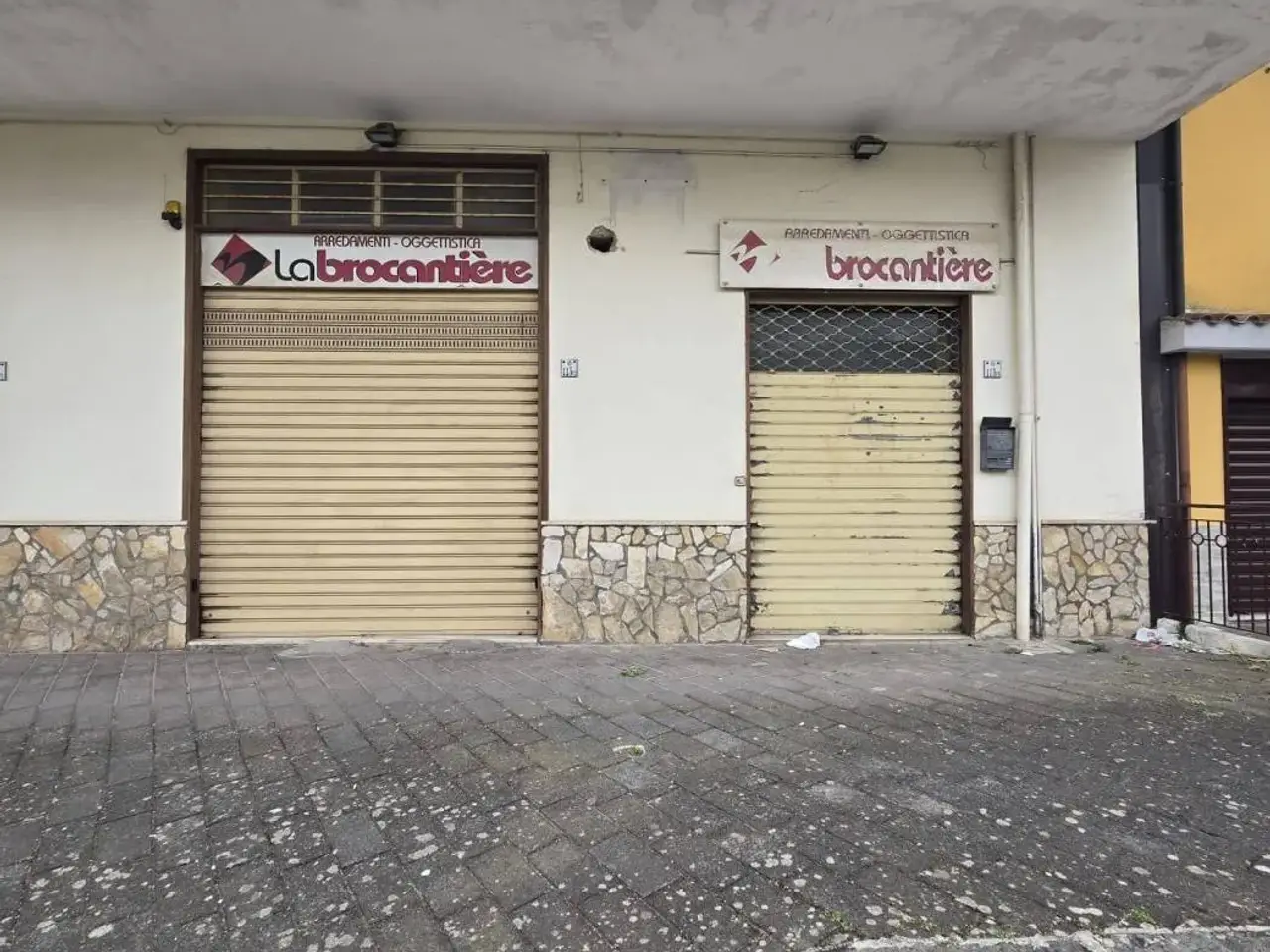 Locale commerciale in Via delle Puglie, Mercato San Severino, Salerno, Mercato San Severino, {3} - Foto 1