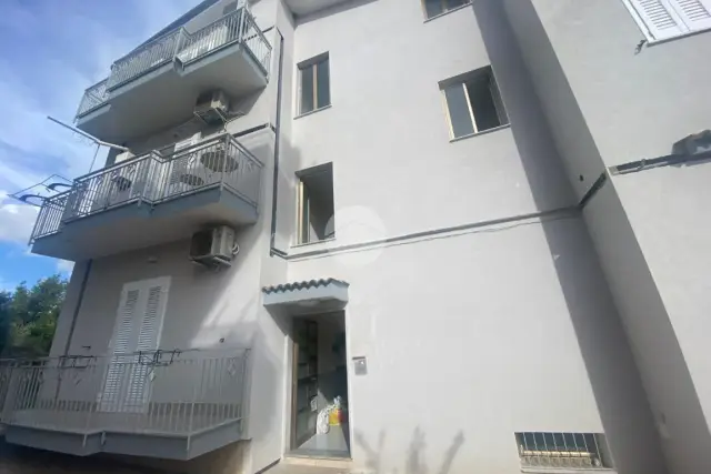 2-room flat in Via Giovanni Gentile 12, Caserta - Photo 1