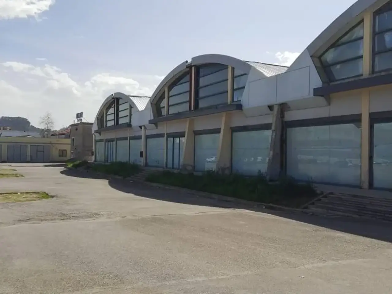Capannone in Via Tiburtina Valeria, Pescara, {3} - Foto 1