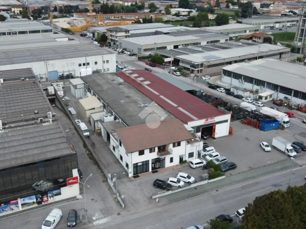 Capannone in Viale del Lavoro 20, San Martino Buon Albergo, {3} - Foto 1