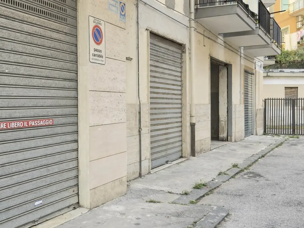 Laboratorio in Via Davide Galdi, Salerno, {3} - Foto 1