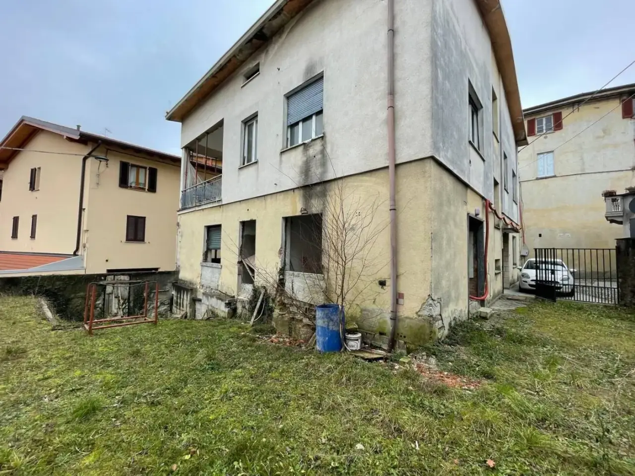 Palazzina commerciale in Piazza San Giorgio, Valgreghentino, {3} - Foto 1