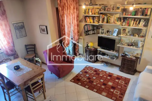 Casa indipendente in Via Fratelli Cervi,  50053, Empoli - Foto 1