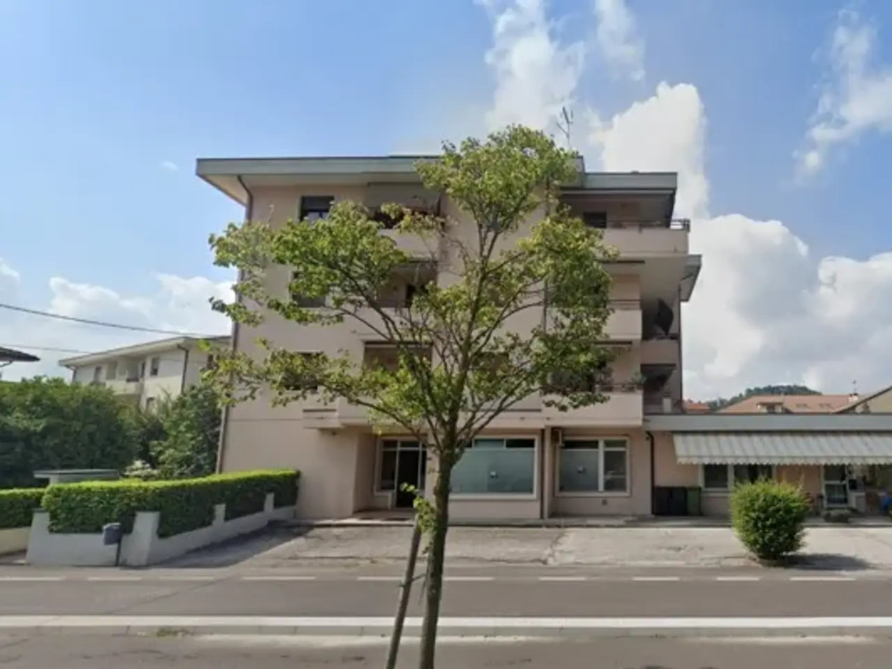 Negozio in , Creazzo, {3} - Foto 1