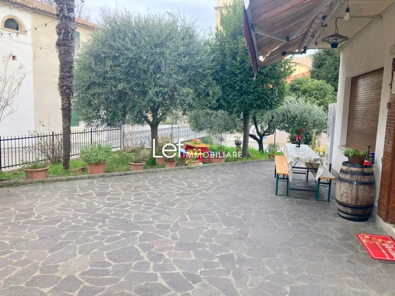 Esercizio commerciale in , Refrontolo, {3} - Foto 2