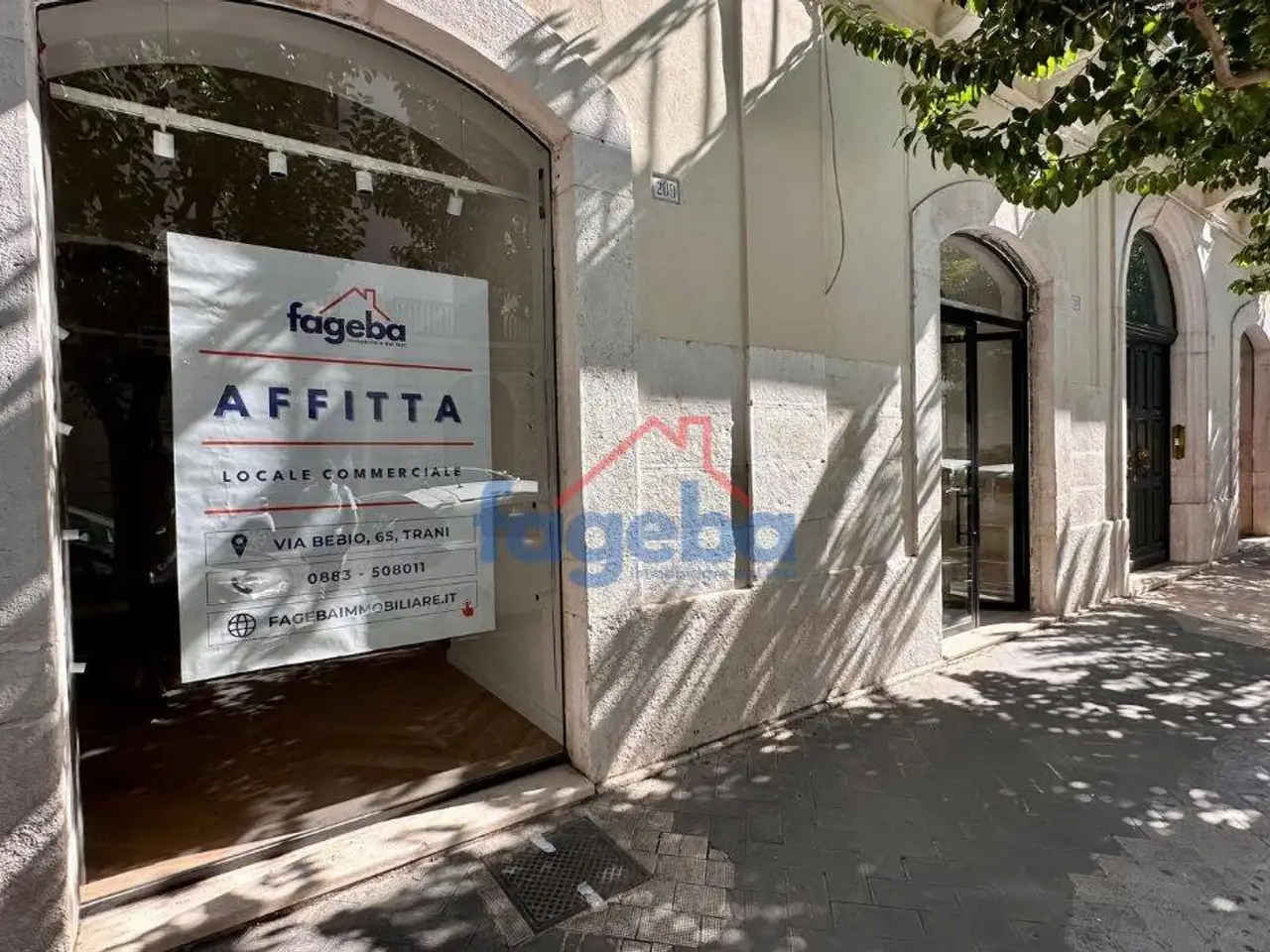 Negozio in Corso Vittorio Emanuele 209, Trani, {3} - Foto 2