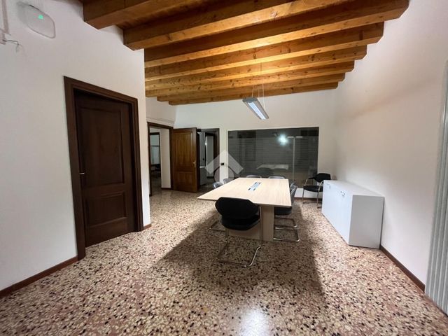 Büro in Via Roma, Bassano del Grappa - Foto 1