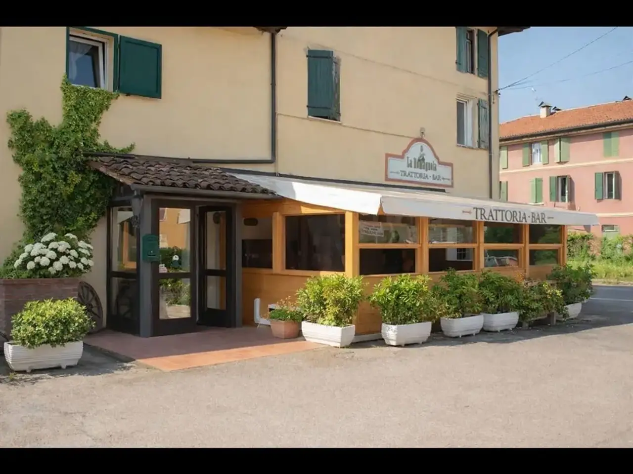 Locale commerciale in , San Pietro In Casale, {3} - Foto 1