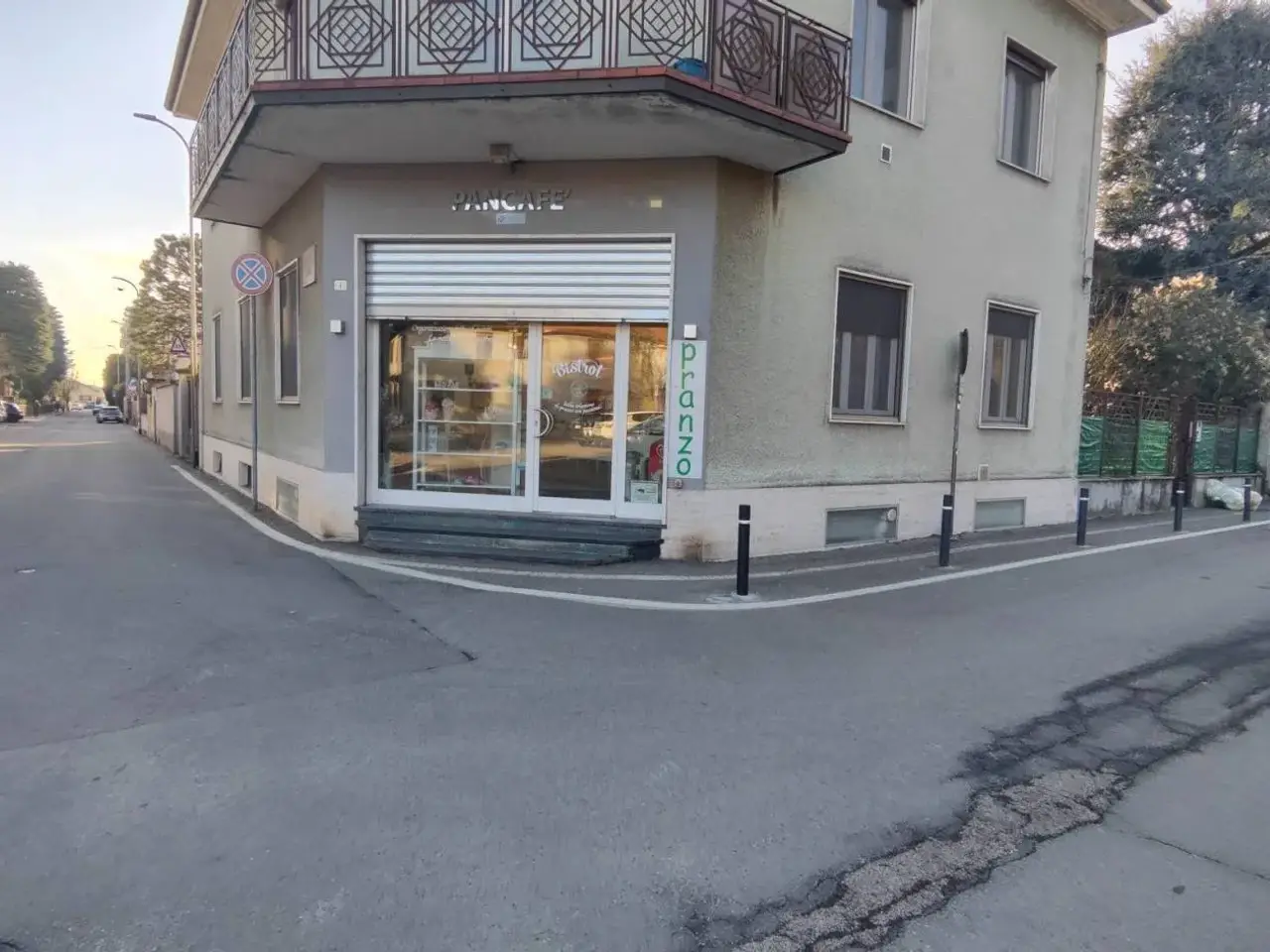 Esercizio commerciale in Piazza Europa 2 Arluno, Arluno, {3} - Foto 2
