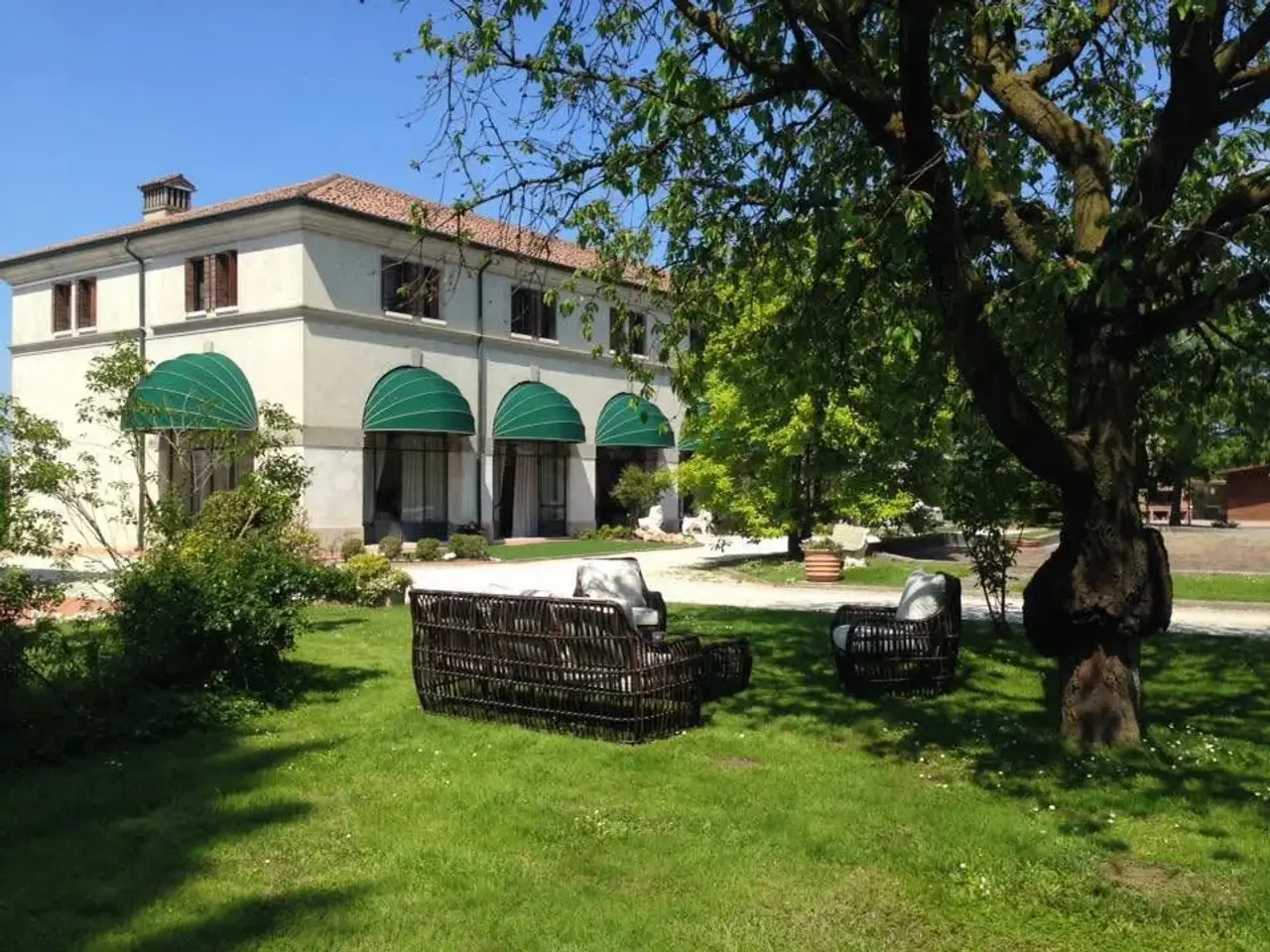 Ristorante in Villadose Via Liona, Villadose, {3} - Foto 1