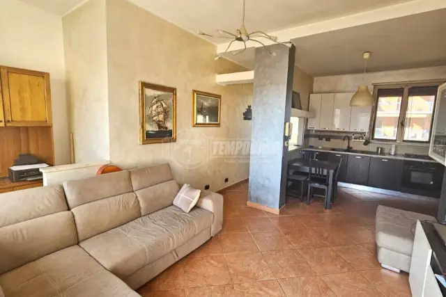 3-room flat in Via Roma 51, Collegno - Photo 1