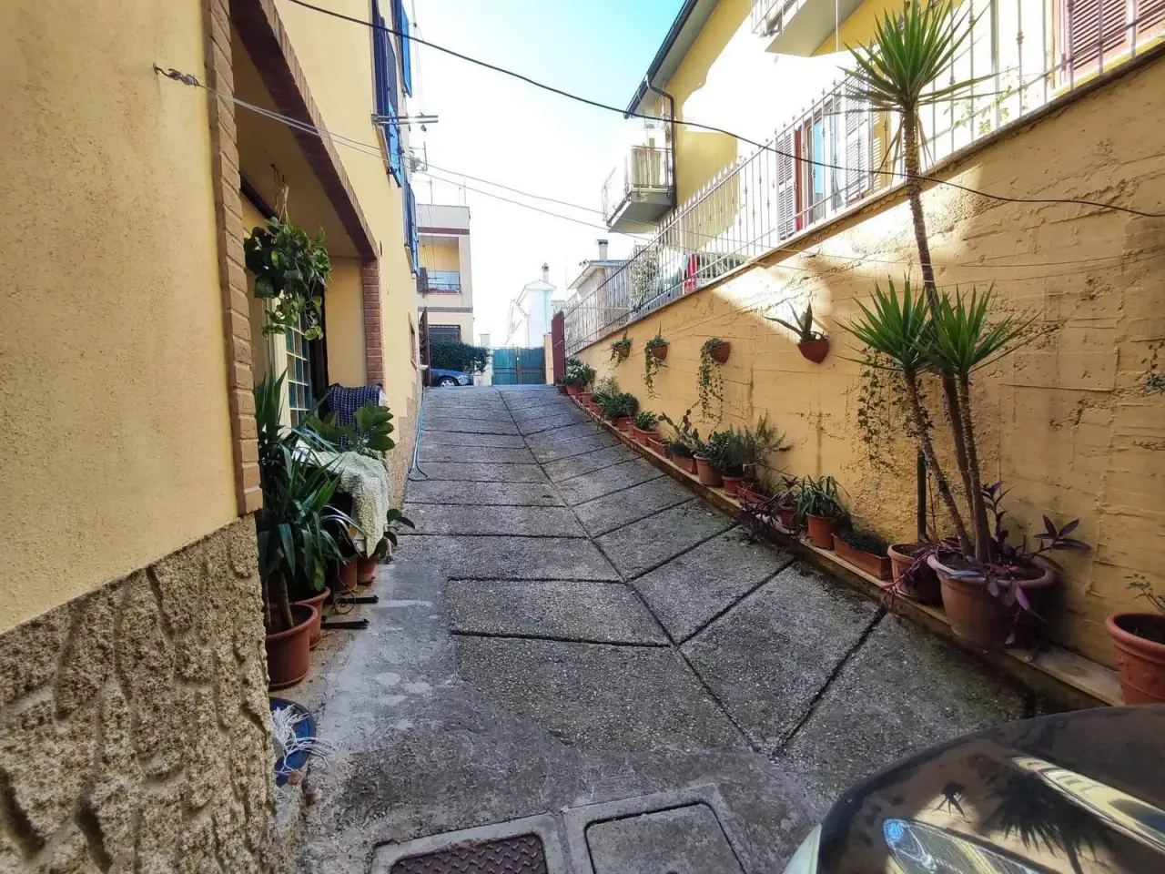 Parcheggio chiuso in Via Nazario Sauro 39, Guidonia Montecelio, {3} - Foto 1