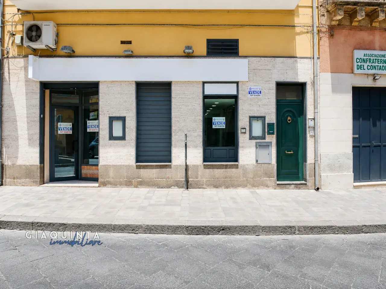 Negozio in Corso Vittorio Emanuele N.95, Scordia, {3} - Foto 2