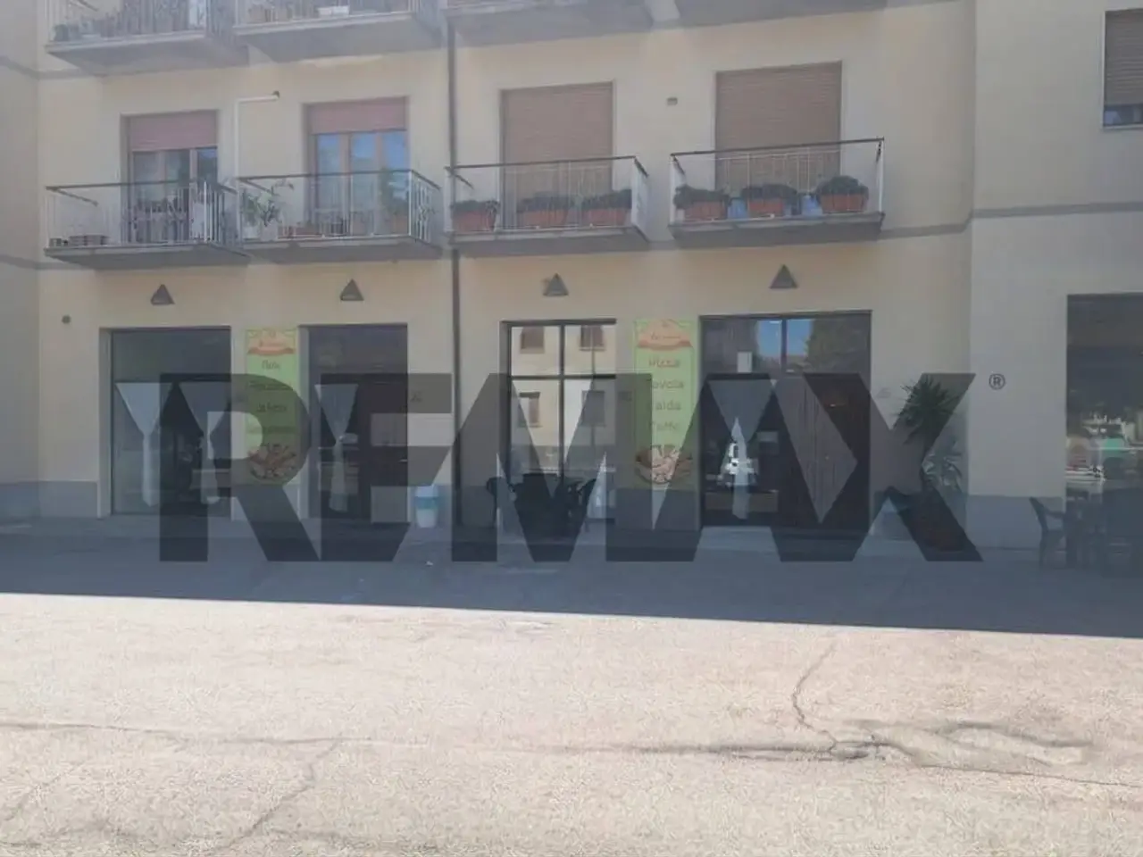 Negozio in Via Pietro Benvenuti 31, Arezzo, {3} - Foto 2
