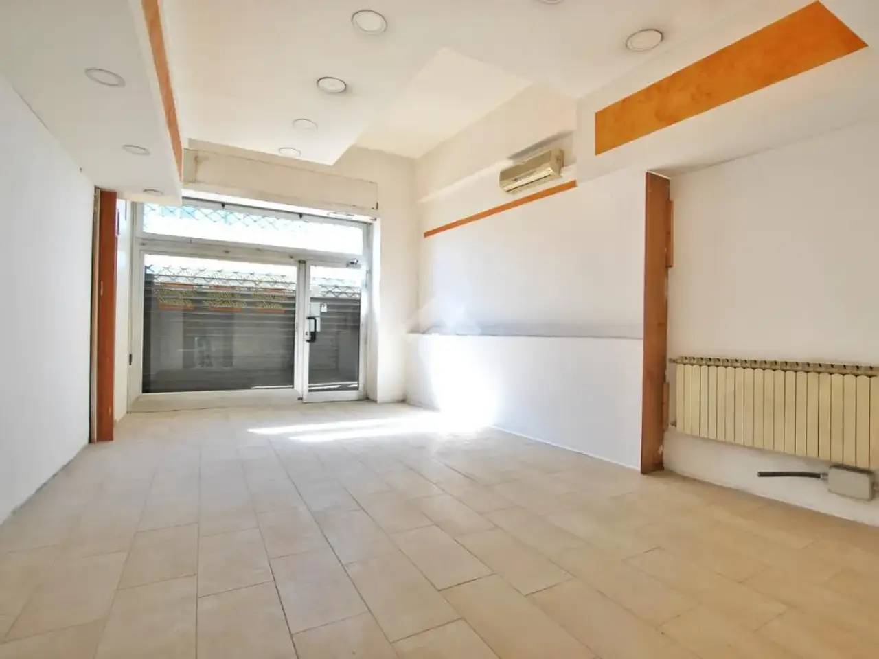 Negozio in Via G. Mazzini 50, Torrazza Piemonte, {3} - Foto 1