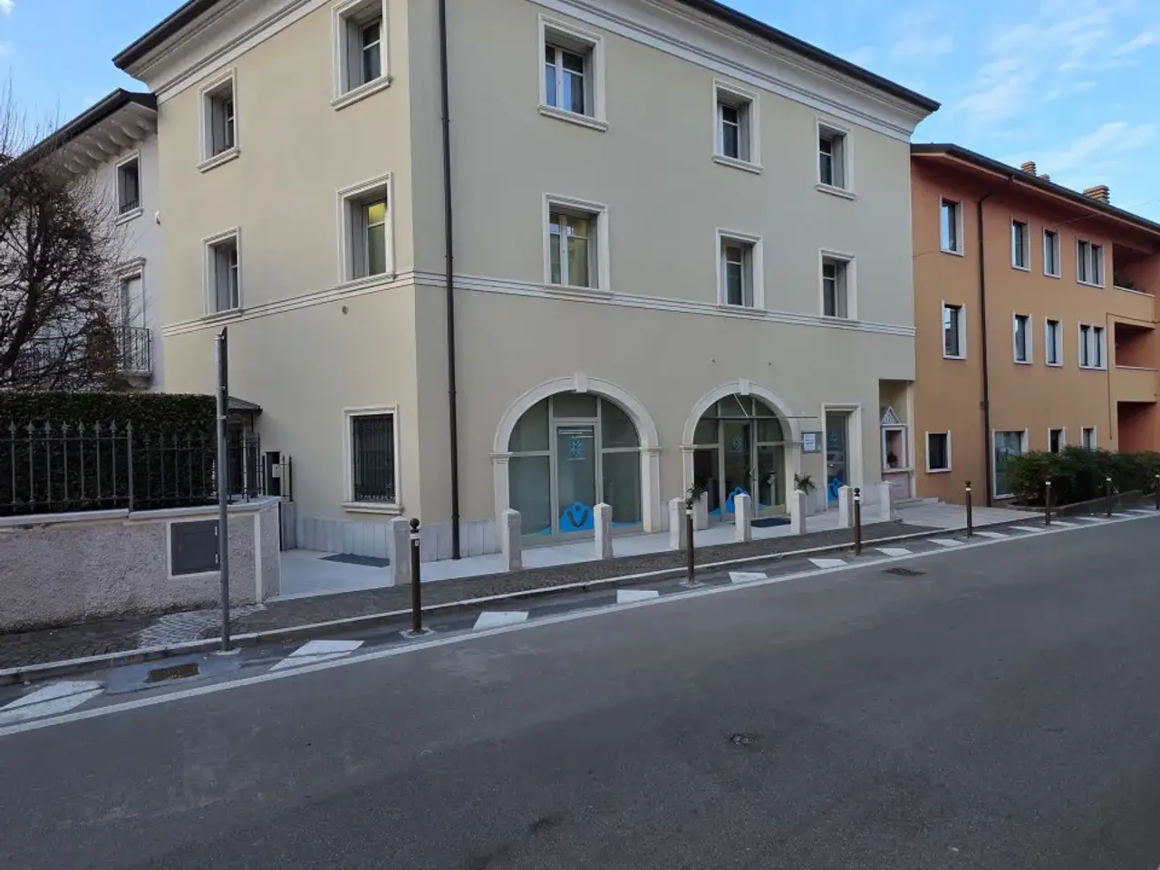 Ufficio in Via Roma, Castelnuovo Del Garda, {3} - Foto 1
