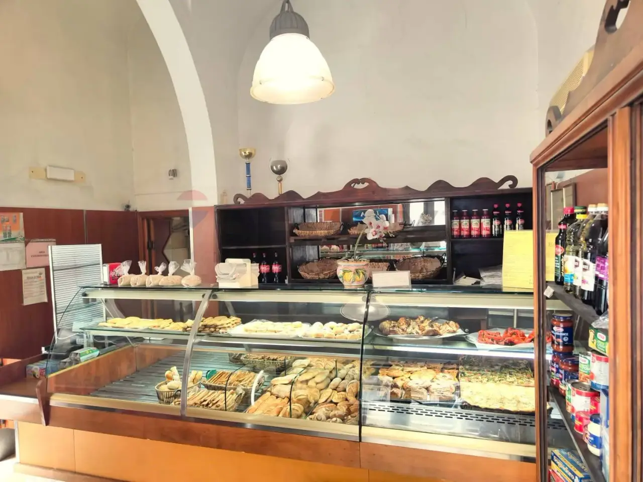 Esercizio commerciale in Via Duca degli Abruzzi 70, Catania, {3} - Foto 1