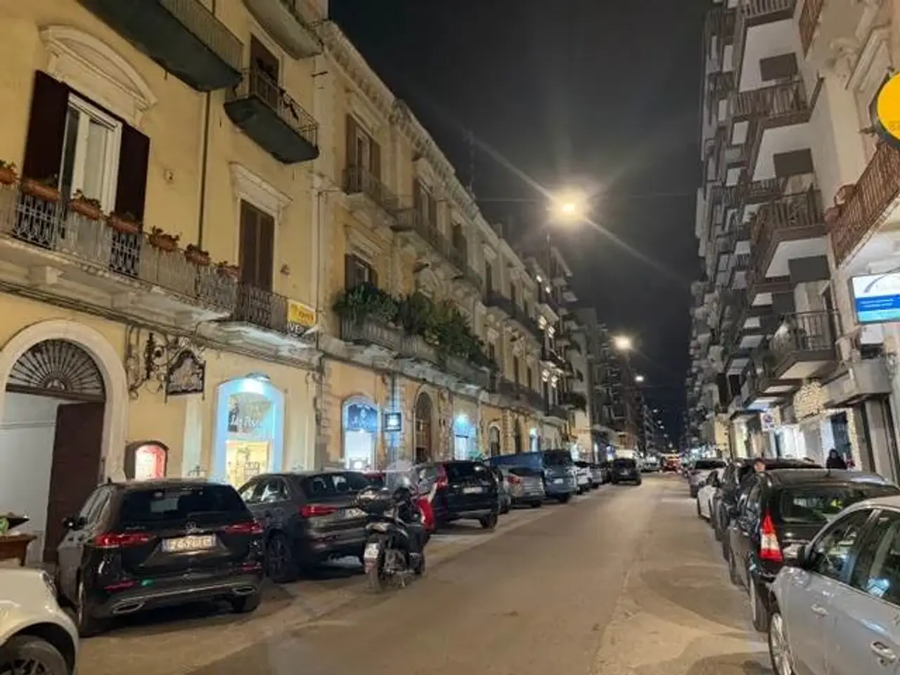 Negozio in Via P Amedeo, Bari, {3} - Foto 2