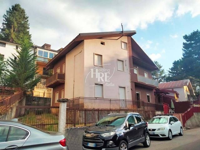 Vierzimmerwohnung in Via G. Omiccioli, Spezzano della Sila - Foto 1