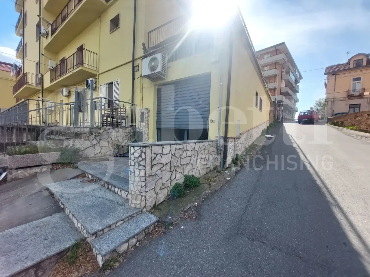 Negozio in Via Antonio Genovesi 1, Catanzaro, {3} - Foto 1