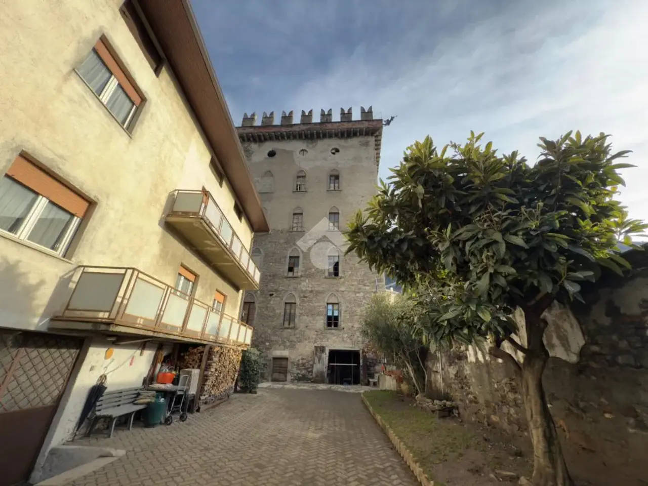 Palazzina commerciale in Via della Repubblica 55, Tirano, {3} - Foto 2