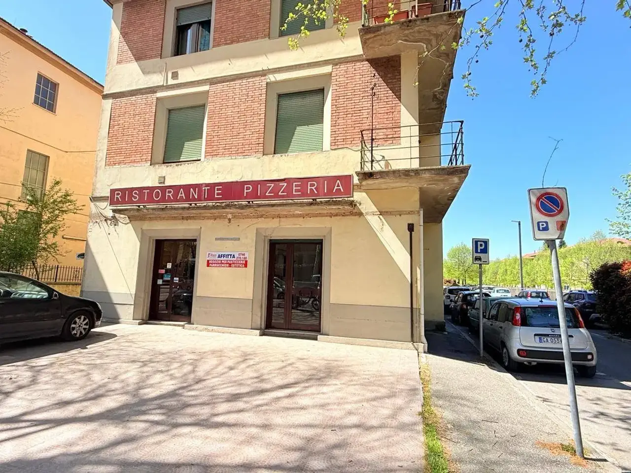 Negozio in Viale Maraini 48, Rieti, {3} - Foto 1