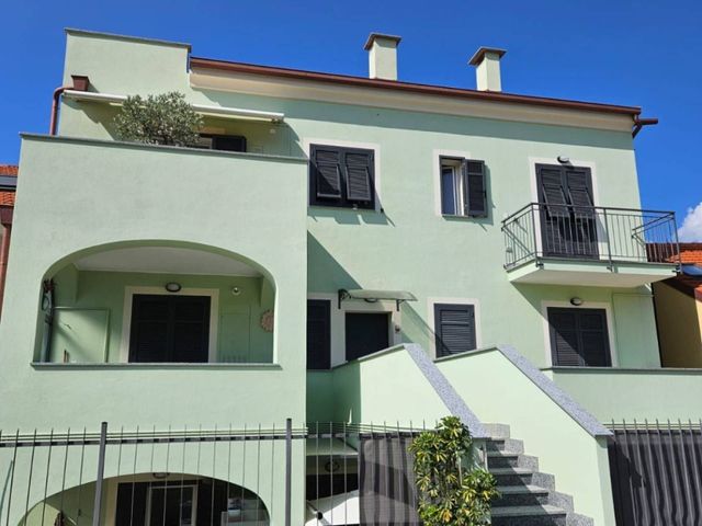 3-room flat in Via delle Costanze, Pietra Ligure - Photo 1