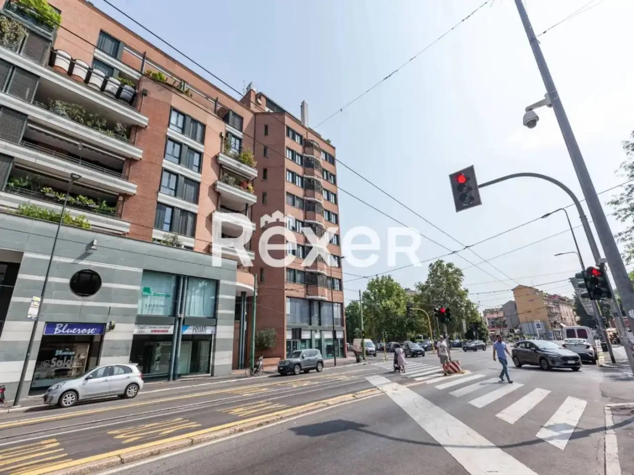 Locale commerciale in Via Rembrandt 2, Milano, {3} - Foto 1