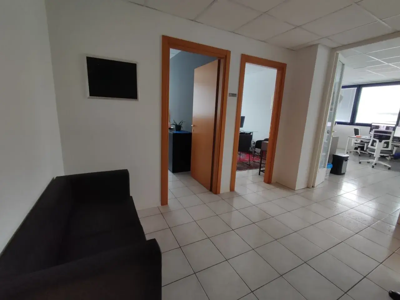 Ufficio in Viale della Navigazione Interna 56, Padova, {3} - Foto 1