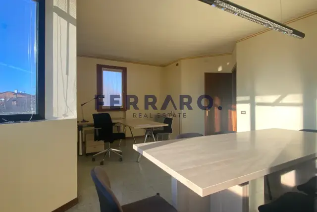 Büro in Strada Santa Bona Vecchia, Treviso - Foto 1