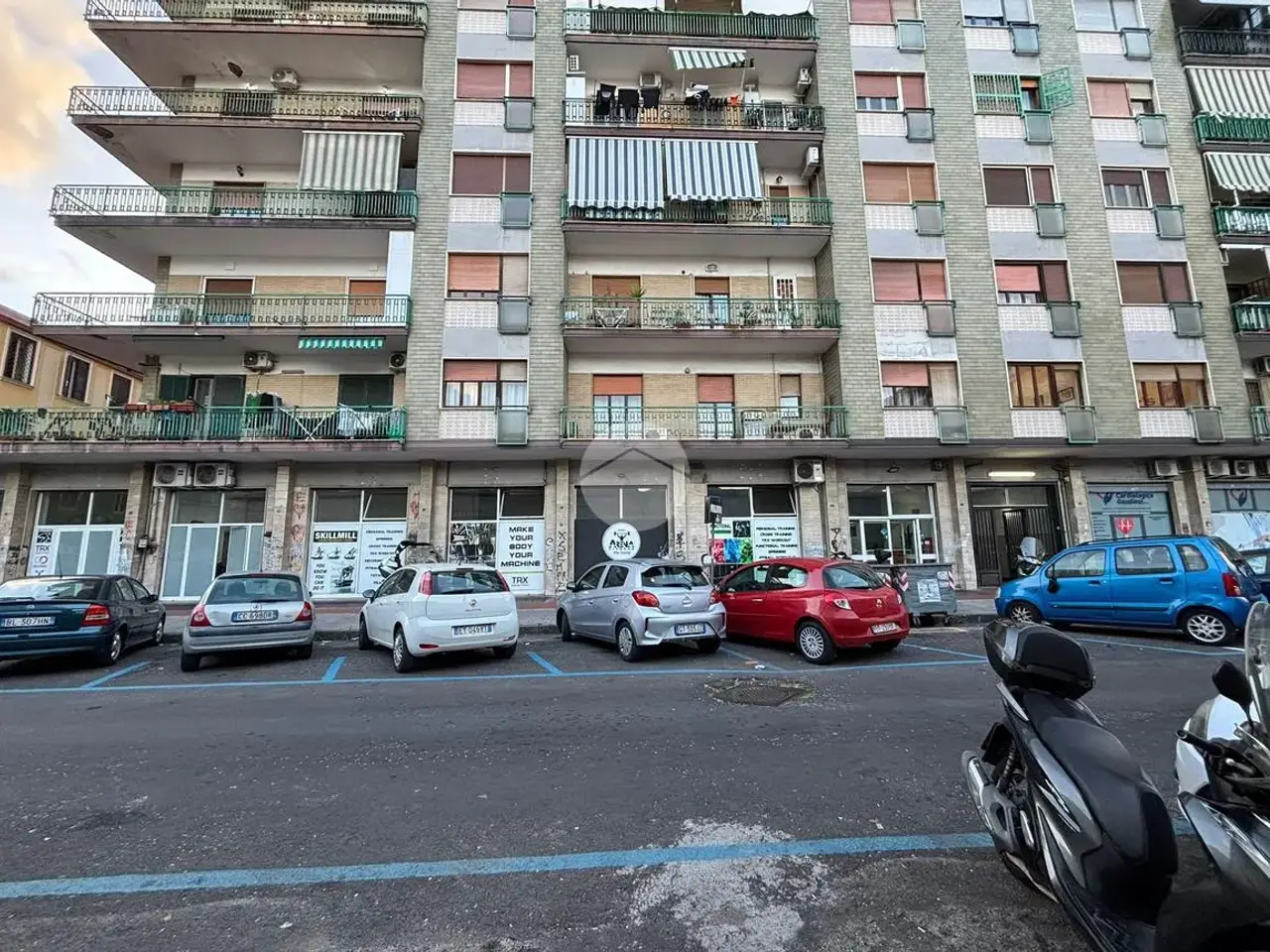 Capannone in Via Federico Persico 22, Napoli, {3} - Foto 2