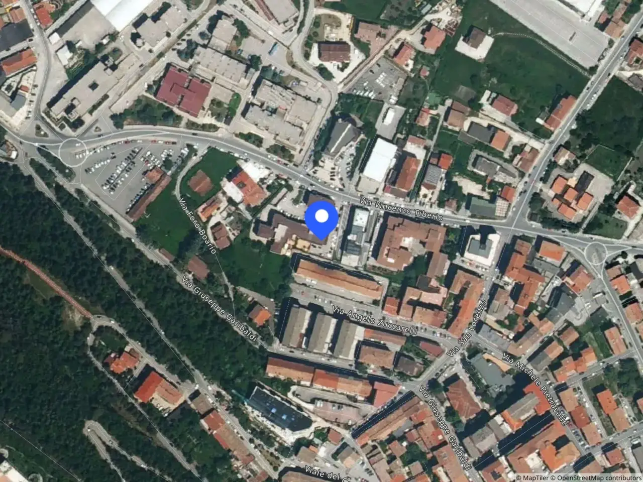 Magazzino in Via Tiberio 80-80/a - 82-82/a - 96-96/a - 112 80, Campobasso, {3} - Foto 1