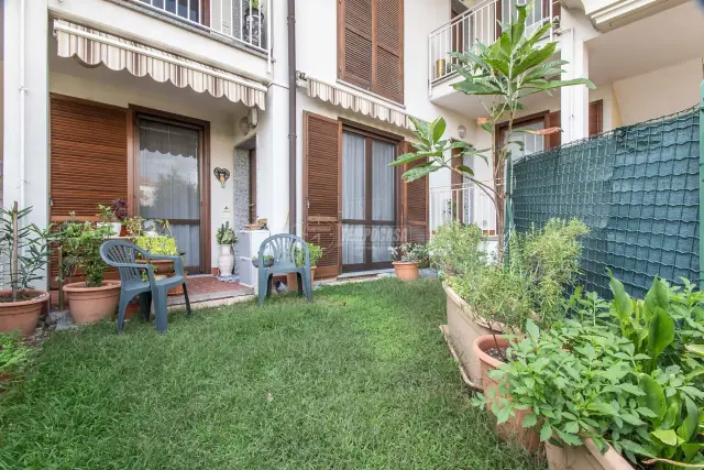 3-room flat in Via Mirabello, Appiano Gentile - Photo 1