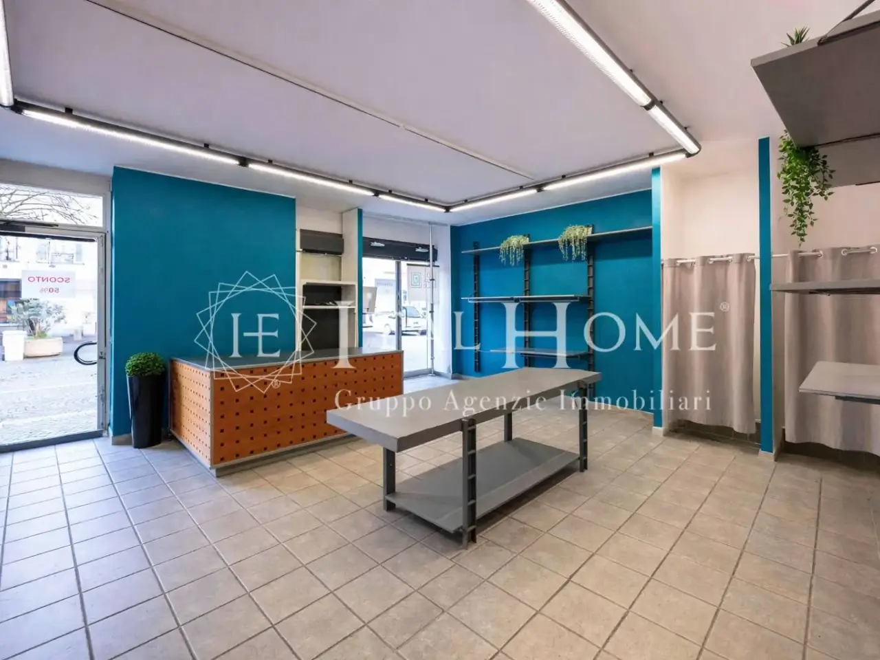 Negozio in Piazza Matteotti, Cernusco Sul Naviglio, {3} - Foto 1