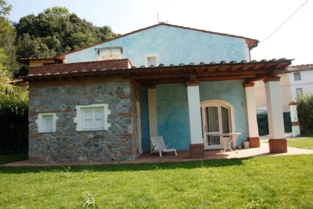 Country house or cottage in Chiatri, Lucca - Photo 1